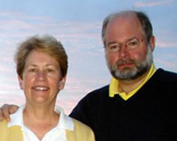 Tom Roddenbery ’76 and his wife, Janice. Links to his story.